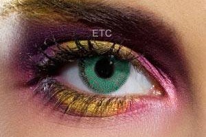 Comment porter les lentilles de couleur ? Nos astuces mode